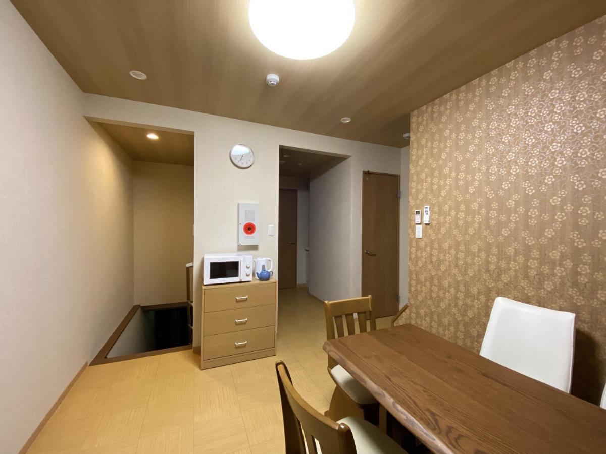 Wutong-40 Minutes Direct To Kansai Airport And 5 Minute Walk To Jr Or Subway Or Nankai Line And 1 Minute To Tsutenkaku The Landmark Of Osaka And Many Japanese Bistros Nearby Buitenkant foto