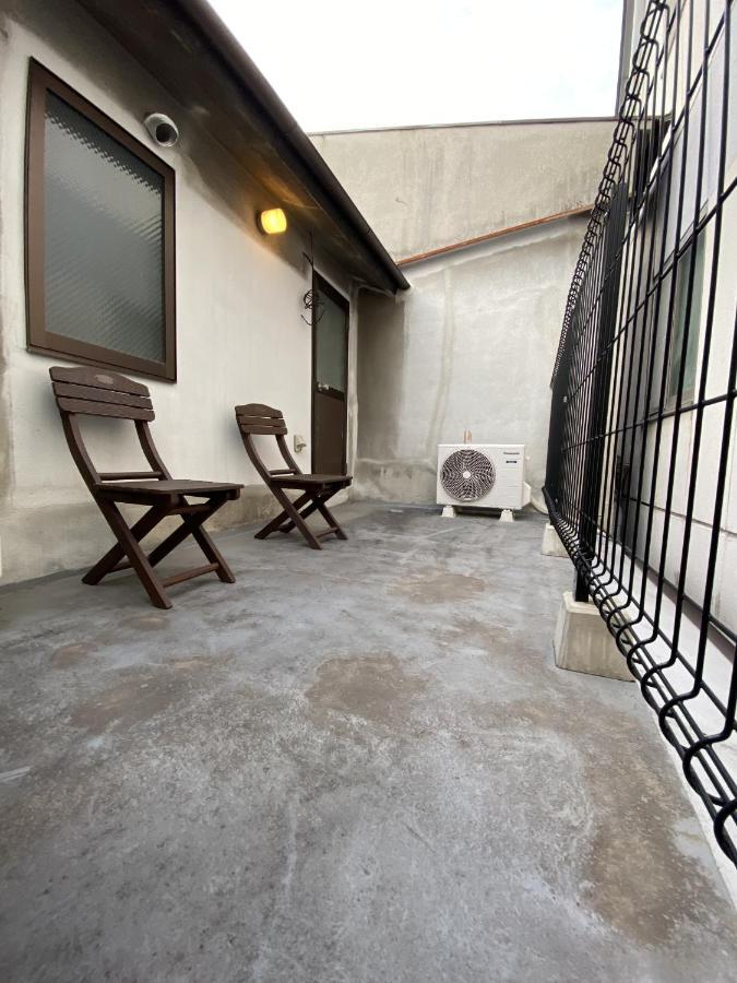 Wutong-40 Minutes Direct To Kansai Airport And 5 Minute Walk To Jr Or Subway Or Nankai Line And 1 Minute To Tsutenkaku The Landmark Of Osaka And Many Japanese Bistros Nearby Buitenkant foto
